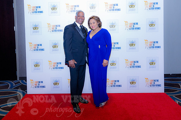NVP_190316_318_9827_C1